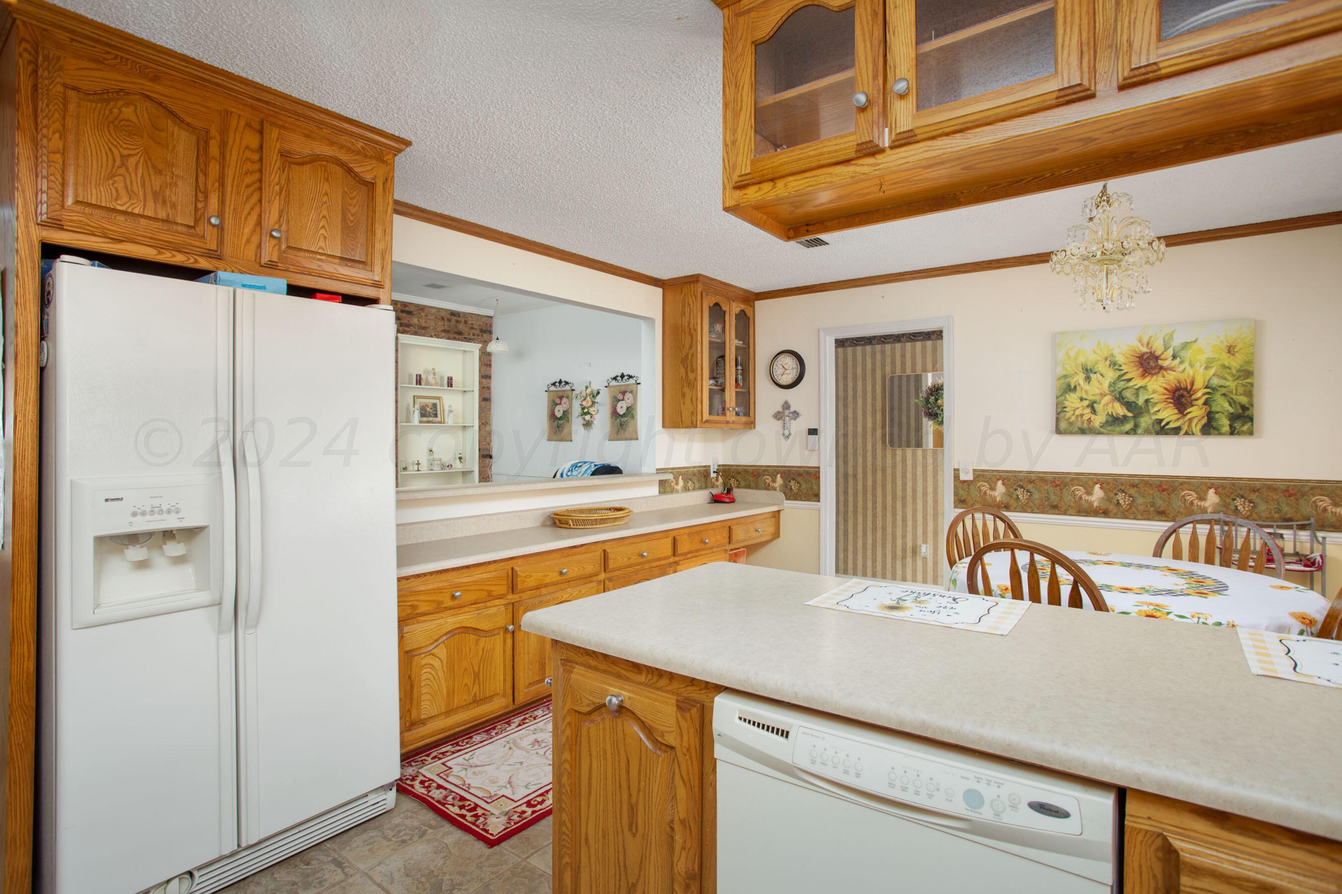 8006 Kerr Place Amarillo, TX 79121 - Photo 12 of 28 5