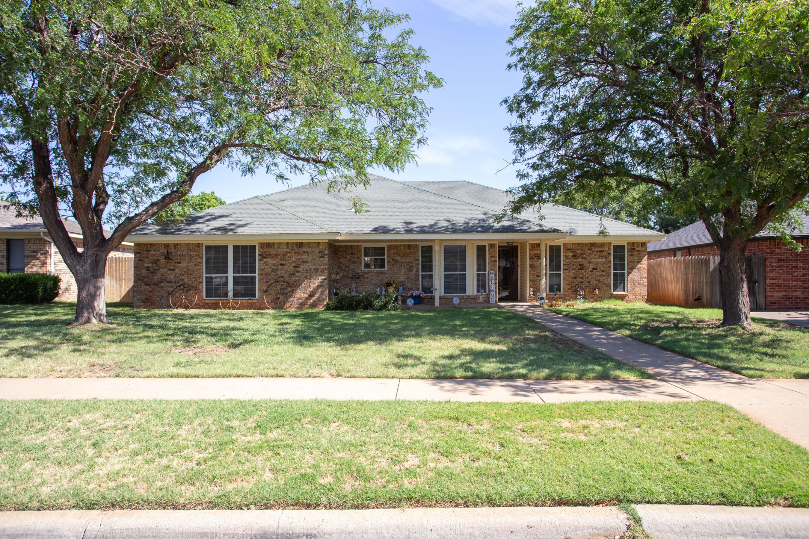 8006 Kerr Place Amarillo, TX 79121 - Photo 2 of 28 27