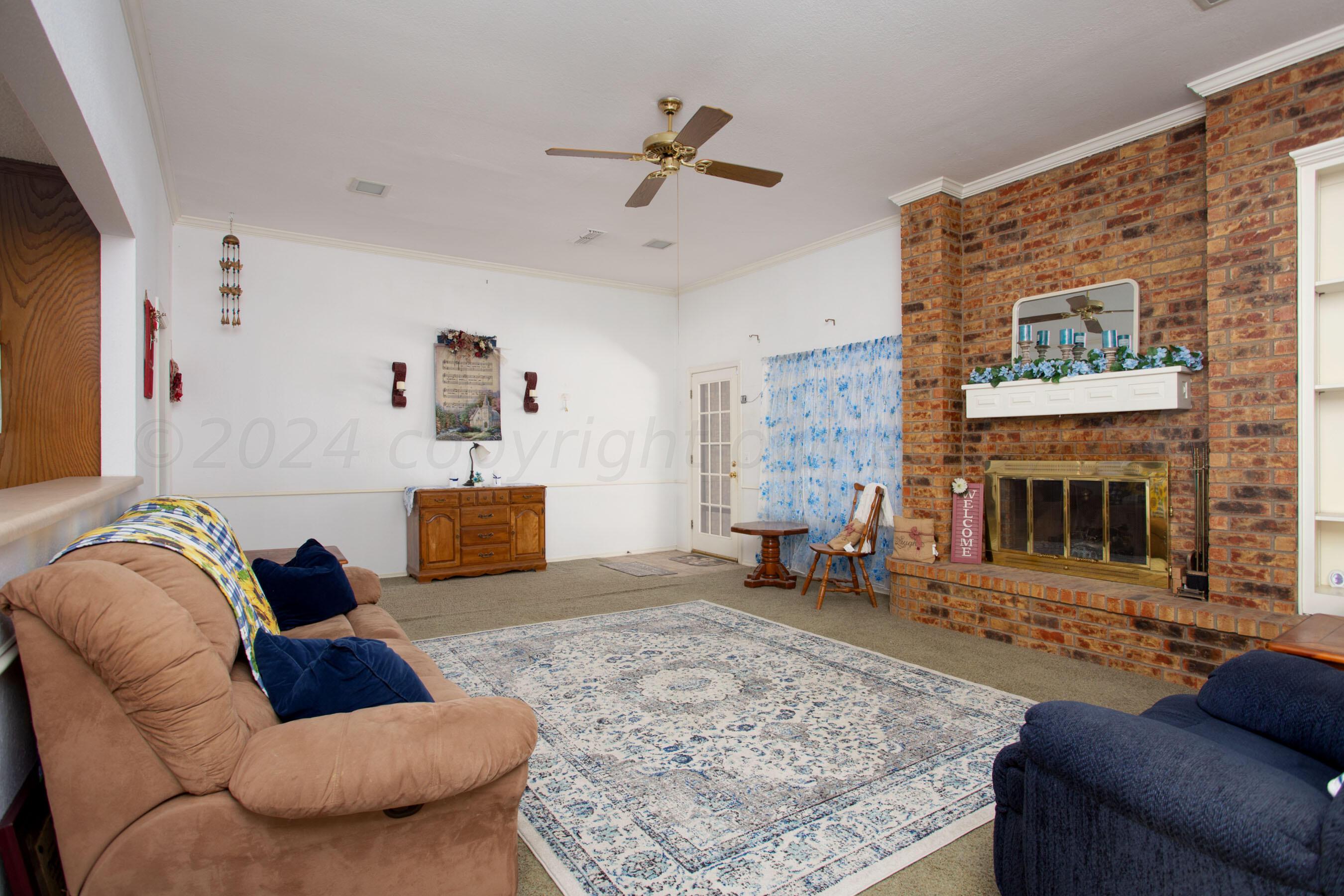 8006 Kerr Place Amarillo, TX 79121 - Photo 4 of 28 9