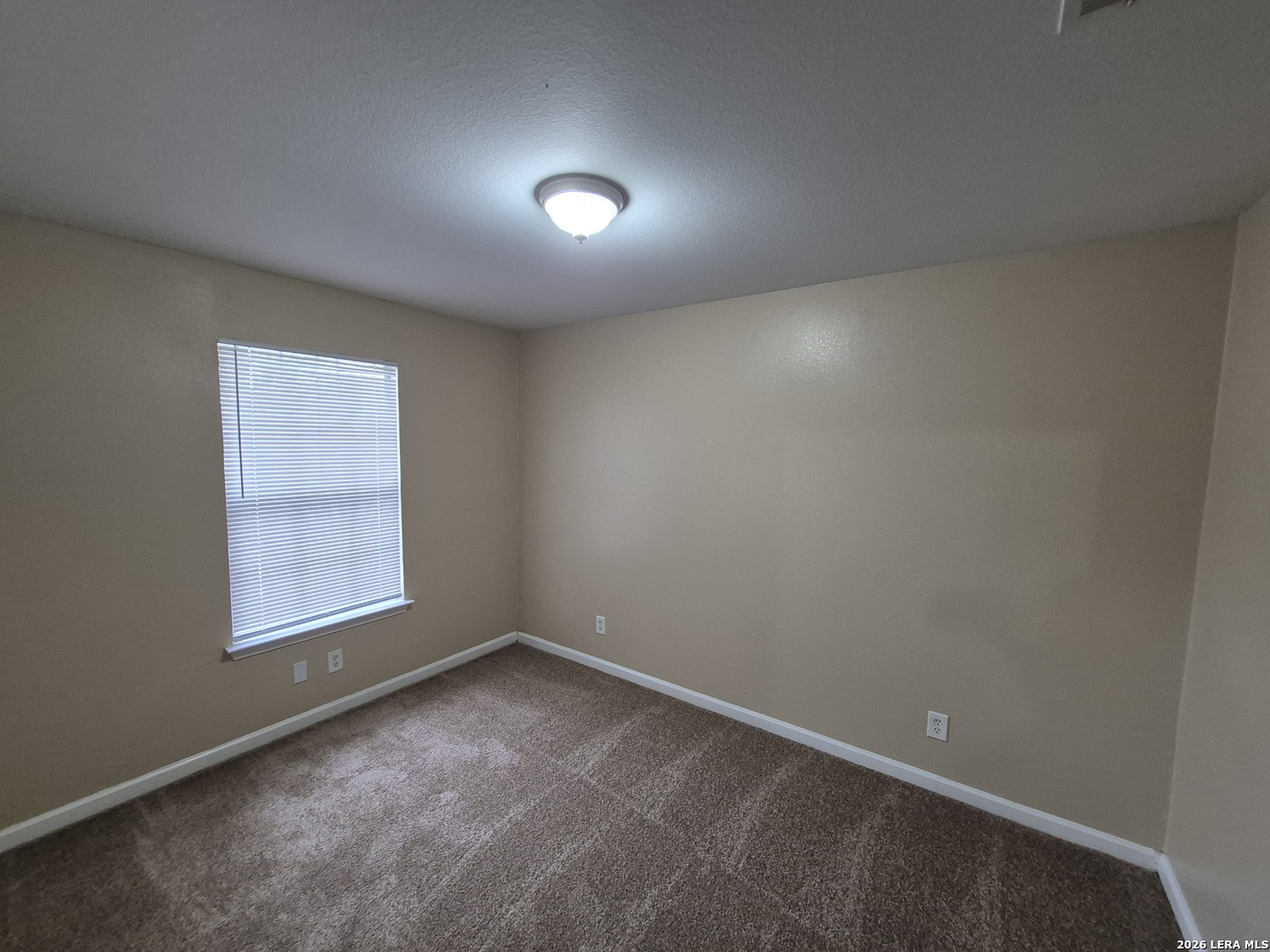 8806 Slumber Lane Converse, TX 78109 - Photo 4 of 39