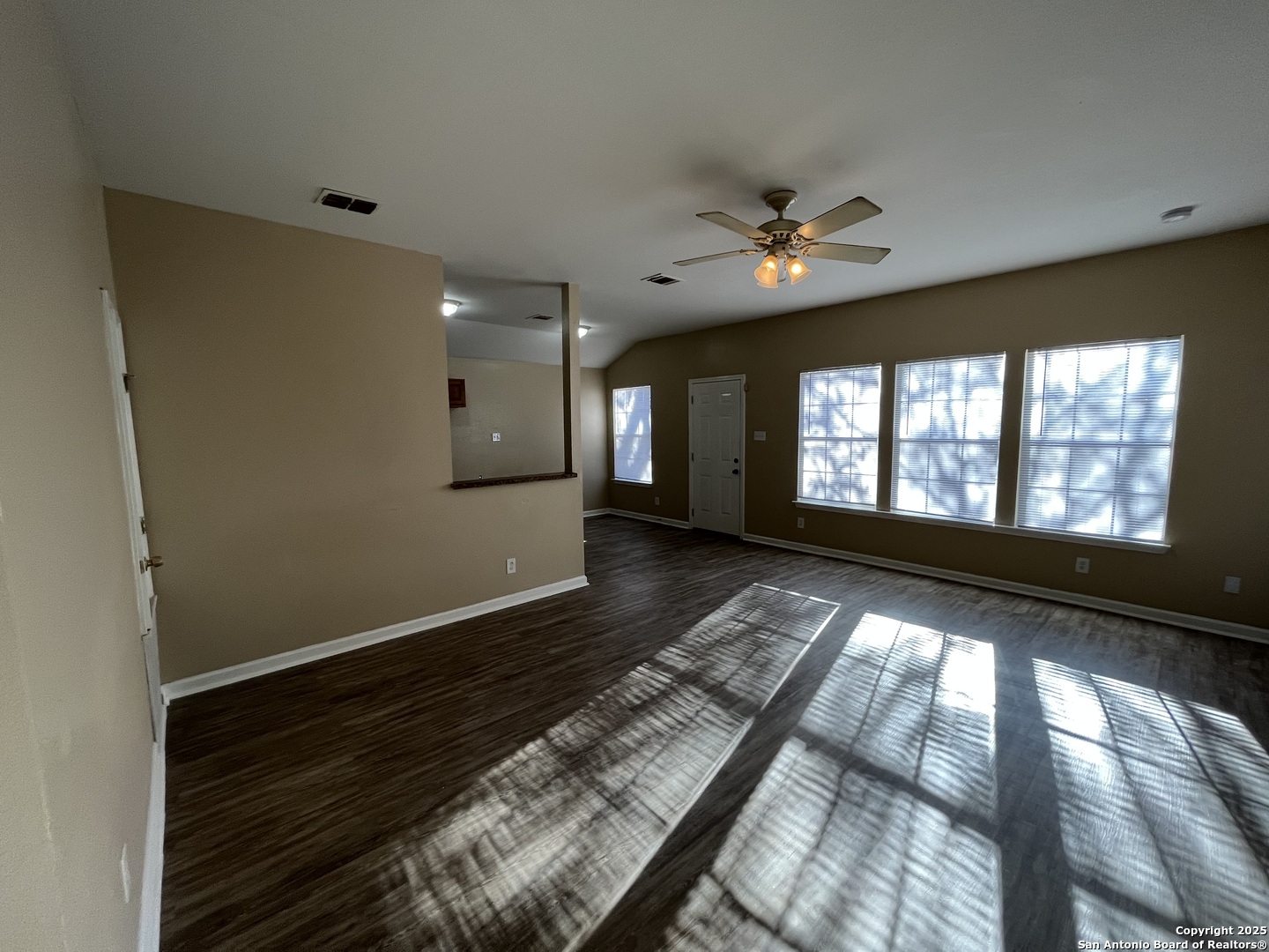 8806 Slumber Lane, Unit 101 Converse, TX 78109 - Photo 6 of 38 a view of an empty room and window