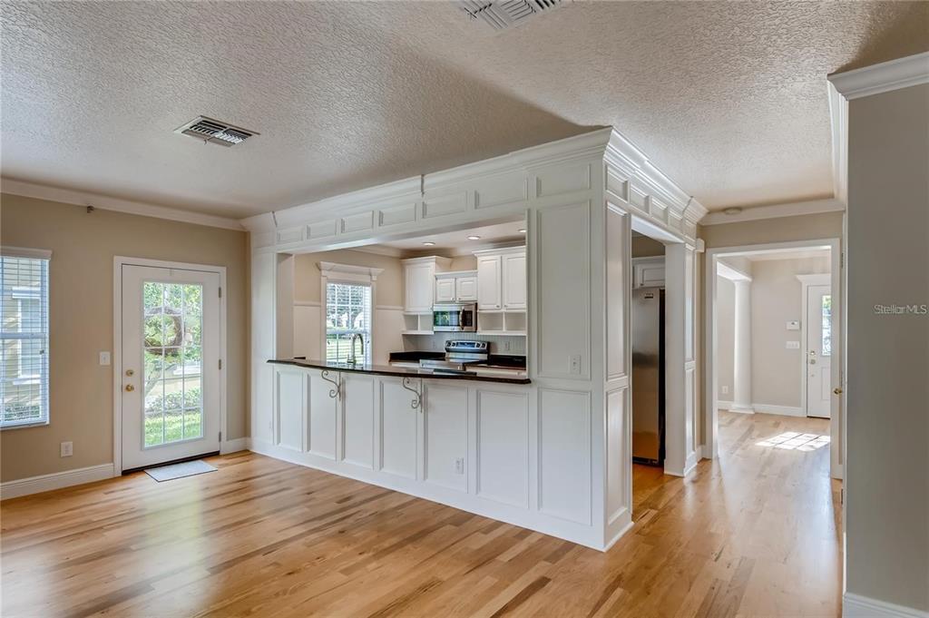 730 Oak Shadows Road Kissimmee, FL 34747 - Photo 5 of 19