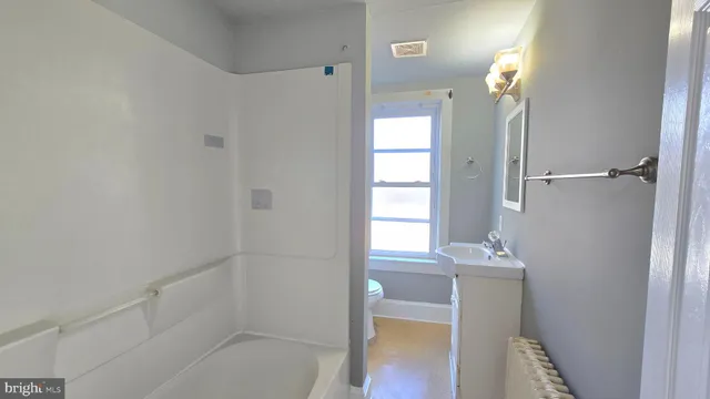 $1,700 | 141 Bridgeboro Street, Unit 2, Riverside, NJ 08075