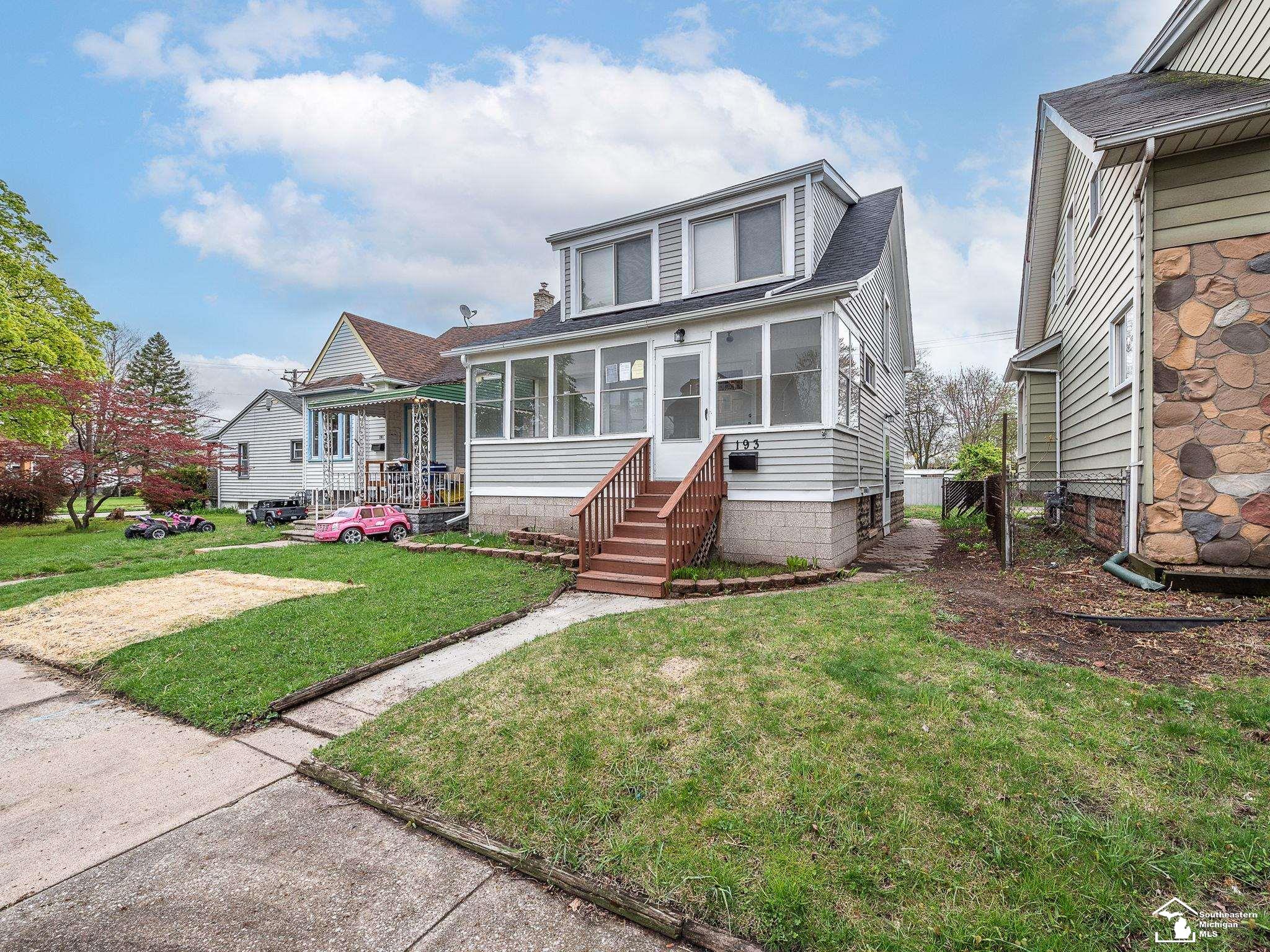 193 Fairmont Street River Rouge, MI 48218 - Photo 1 of 27 Gallery Image 1