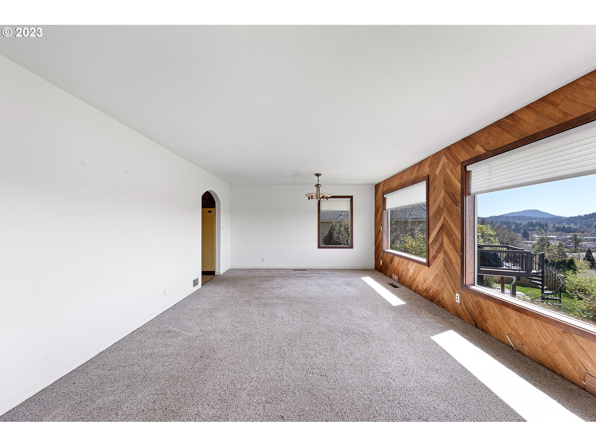 734 Summit Boulevard Springfield, OR 97477 - Photo 9 of 41 a view of a room with a large window