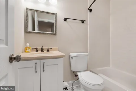 $465,000 | 11927 New Country Lane, Columbia, MD 21044