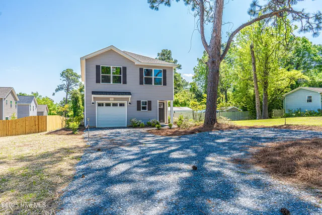 $350,000 | 513 South Henley Street, Southern Pines, NC 28387