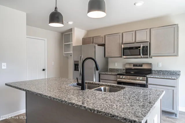 $350,000 | 513 South Henley Street, Southern Pines, NC 28387