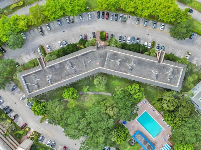 $109,000 | 3002 Portofino Isle, Unit C3, Coconut Creek, FL 33066