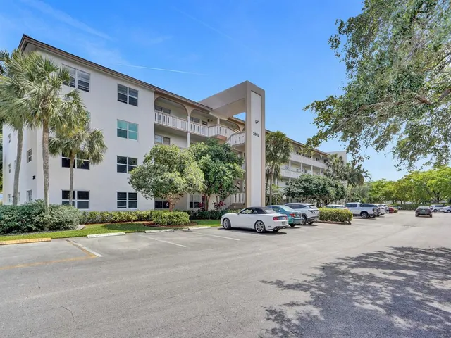 $109,000 | 3002 Portofino Isle, Unit C3, Coconut Creek, FL 33066