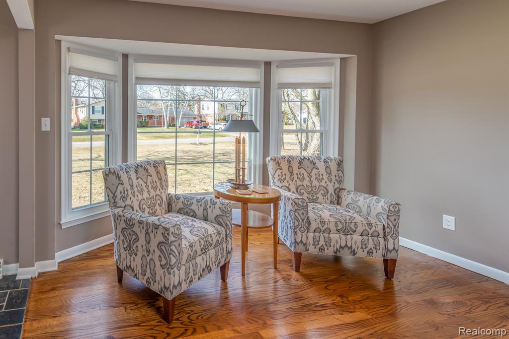 28556 Westerleigh Road Farmington Hills, MI 48334 - Photo 7 of 22