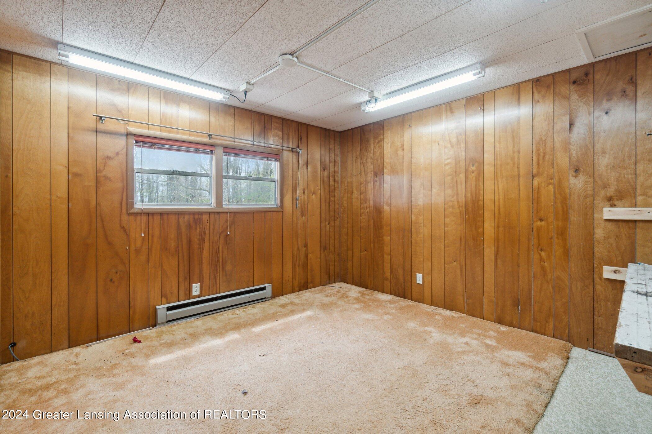 3350 South Crapo Road Ithaca, MI 48847 - Photo 21 of 39 3350-S-Crapo-Rd-Ithaca-MI-48847-WindowSt