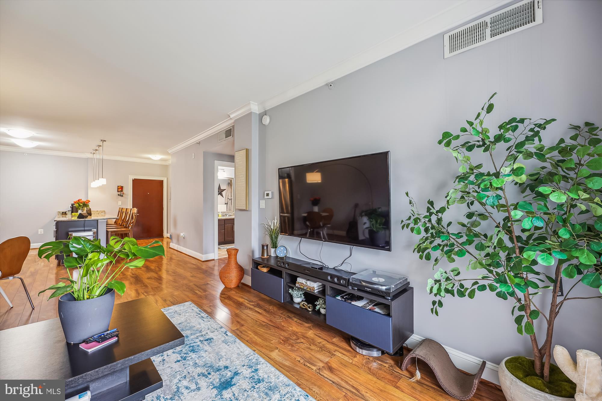 6301 Edsall Road, Unit 116 Alexandria, VA 22312 - Photo 16 of 38 Gallery Image 16