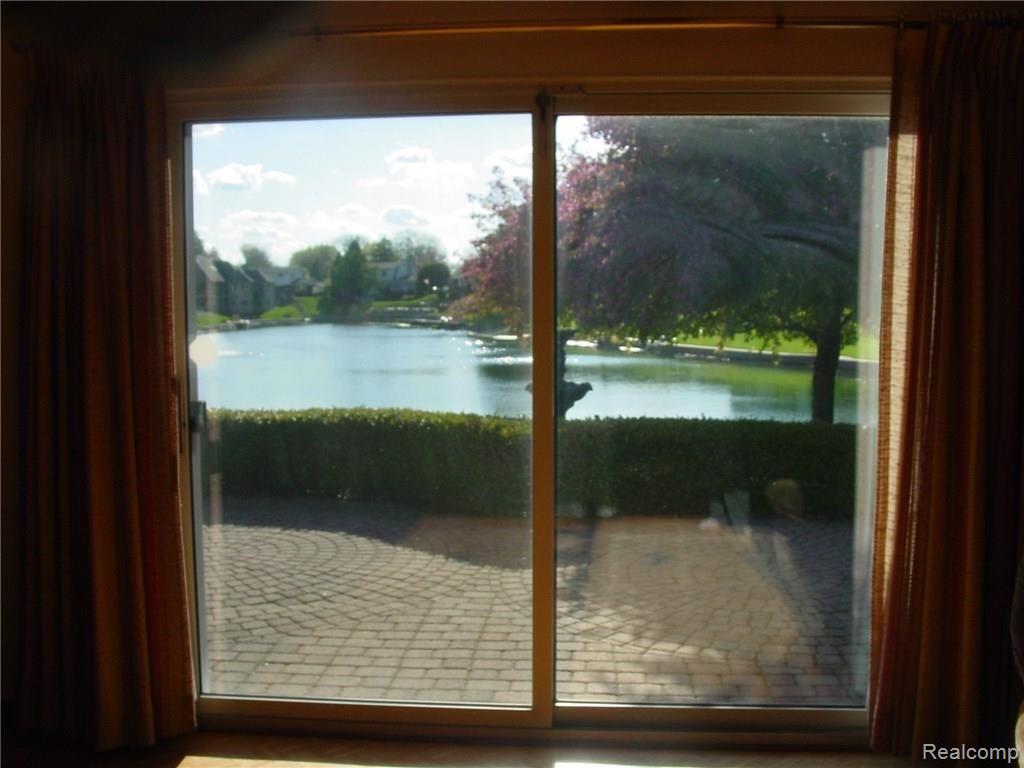 54099 Mound Road Utica, MI 48316 - Photo 9 of 42 DSC08580.JPG