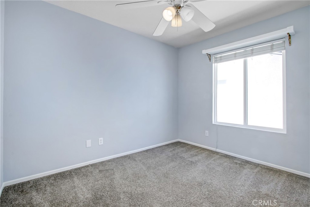 32509 Sunnyvail Circle Temecula, CA 92592 - Photo 21 of 38 an empty room with a window