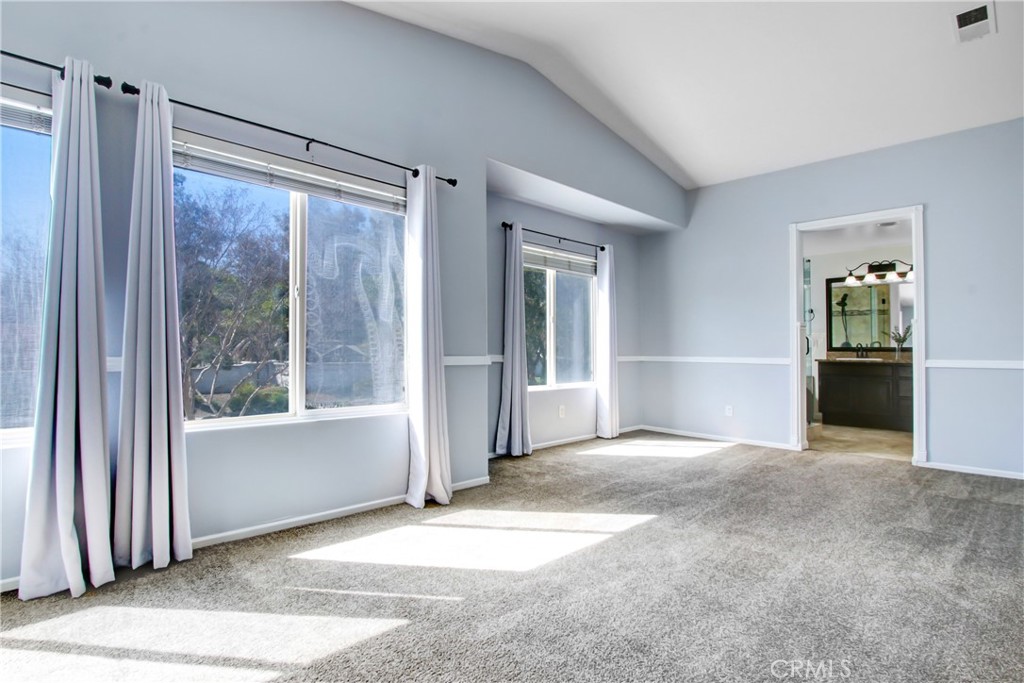 32509 Sunnyvail Circle Temecula, CA 92592 - Photo 24 of 38 a view of an empty room with a window