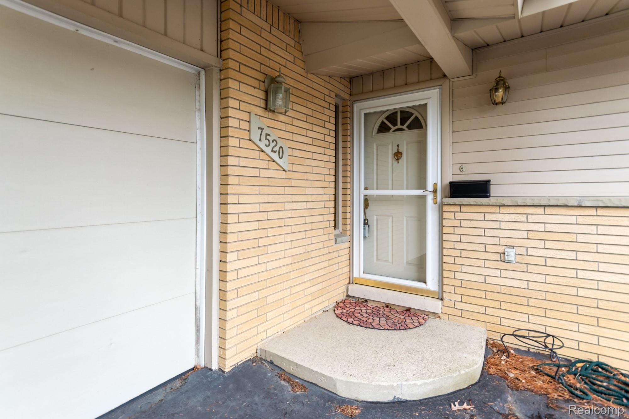 7520 McGuire Road Fenton, MI 48430 - Photo 37 of 50 _DSC0160.jpg