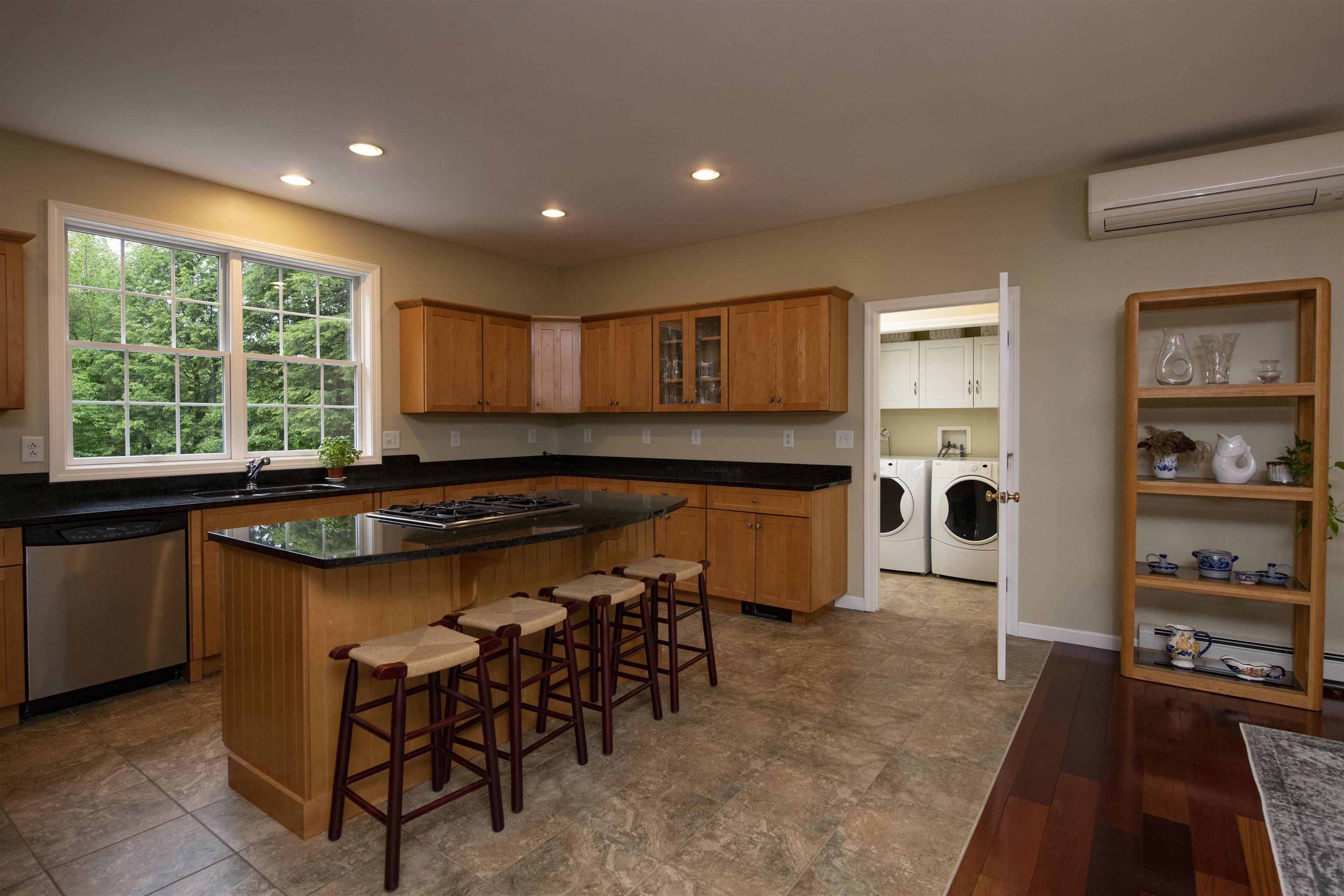 185 Bentley Road, Unit 5408 Hartford, VT 05059 - Photo 12 of 38 Gallery Image 12