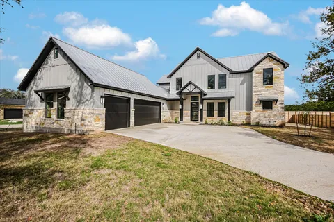 $849,000 | 1 Squaw Circle, Wimberley, TX 78676