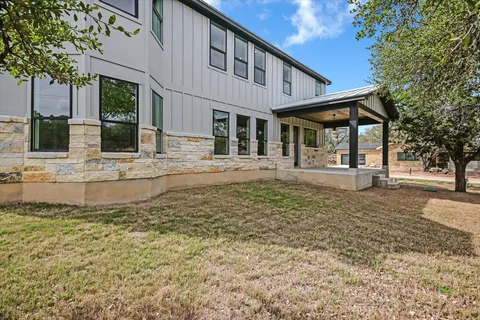 $849,000 | 1 Squaw Circle, Wimberley, TX 78676