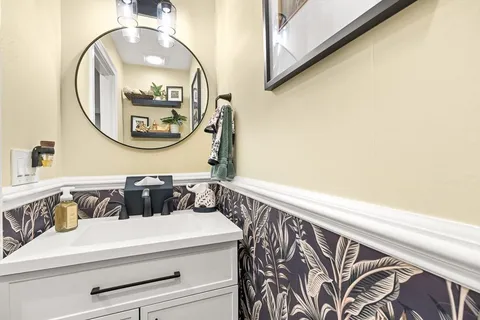 $1,750,000 | 18 Graystone Circle, Unit 18, Winchester, MA 01890