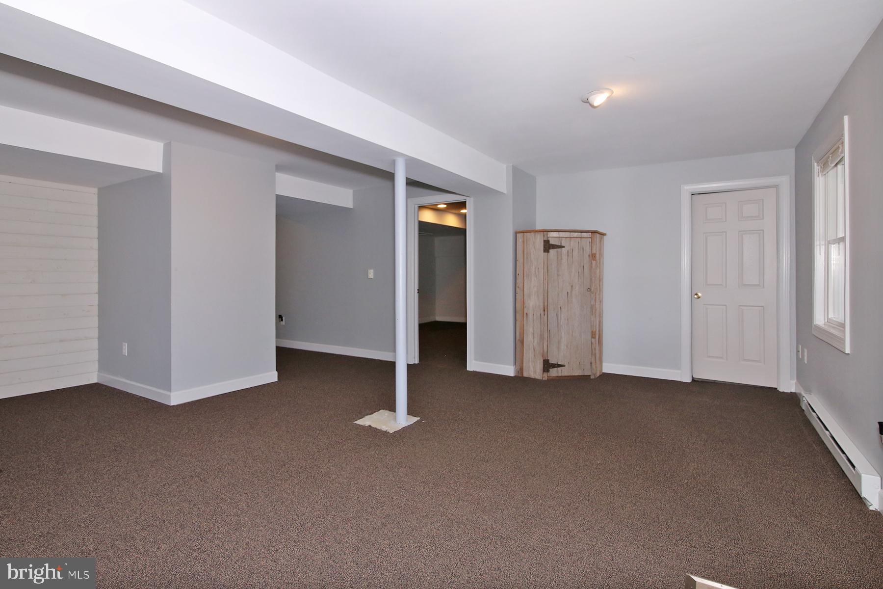 805 Mt Wilson Road Lebanon, PA 17042 - Photo 52 of 67 an empty room with window