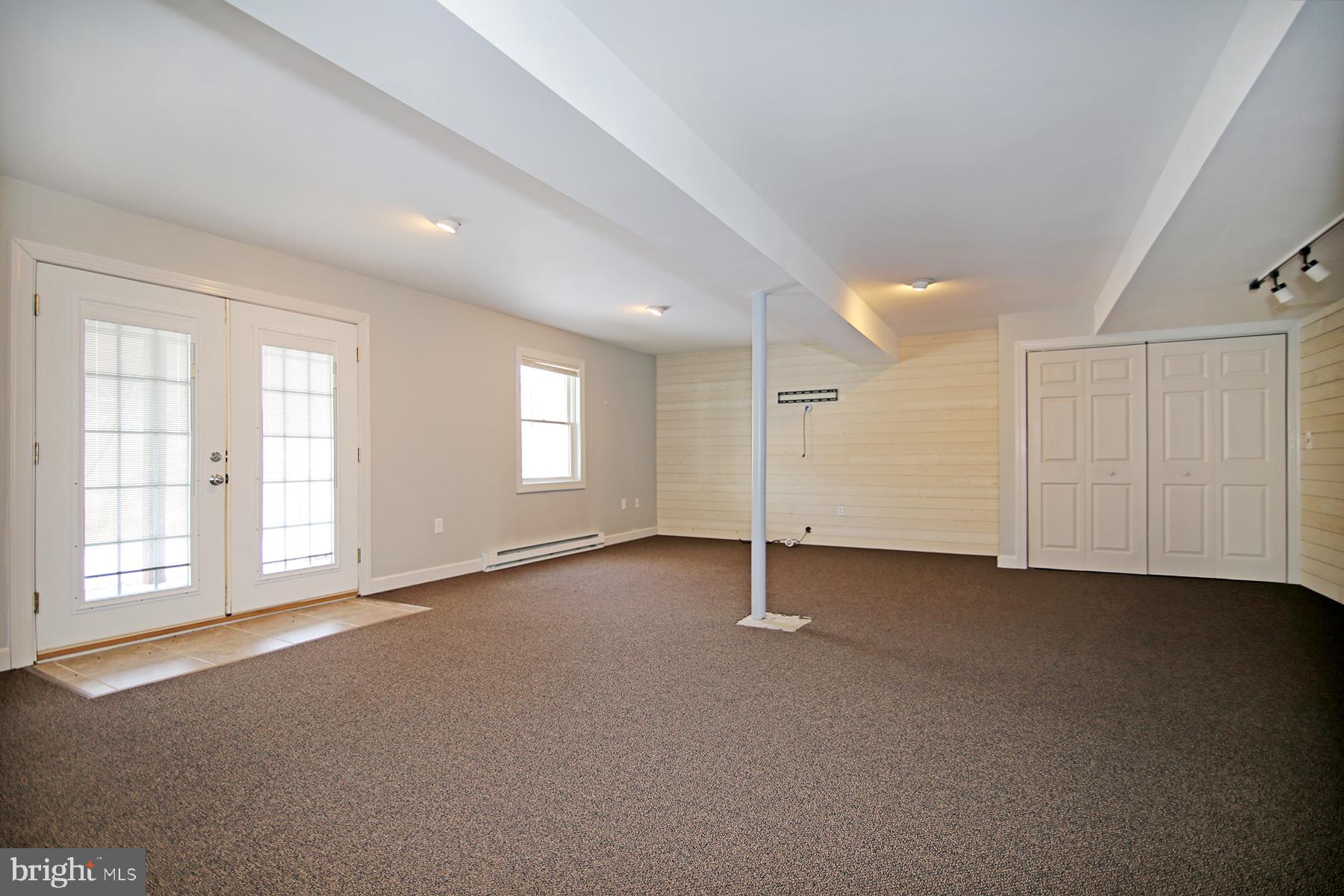 805 Mt Wilson Road Lebanon, PA 17042 - Photo 54 of 67 an empty room with windows