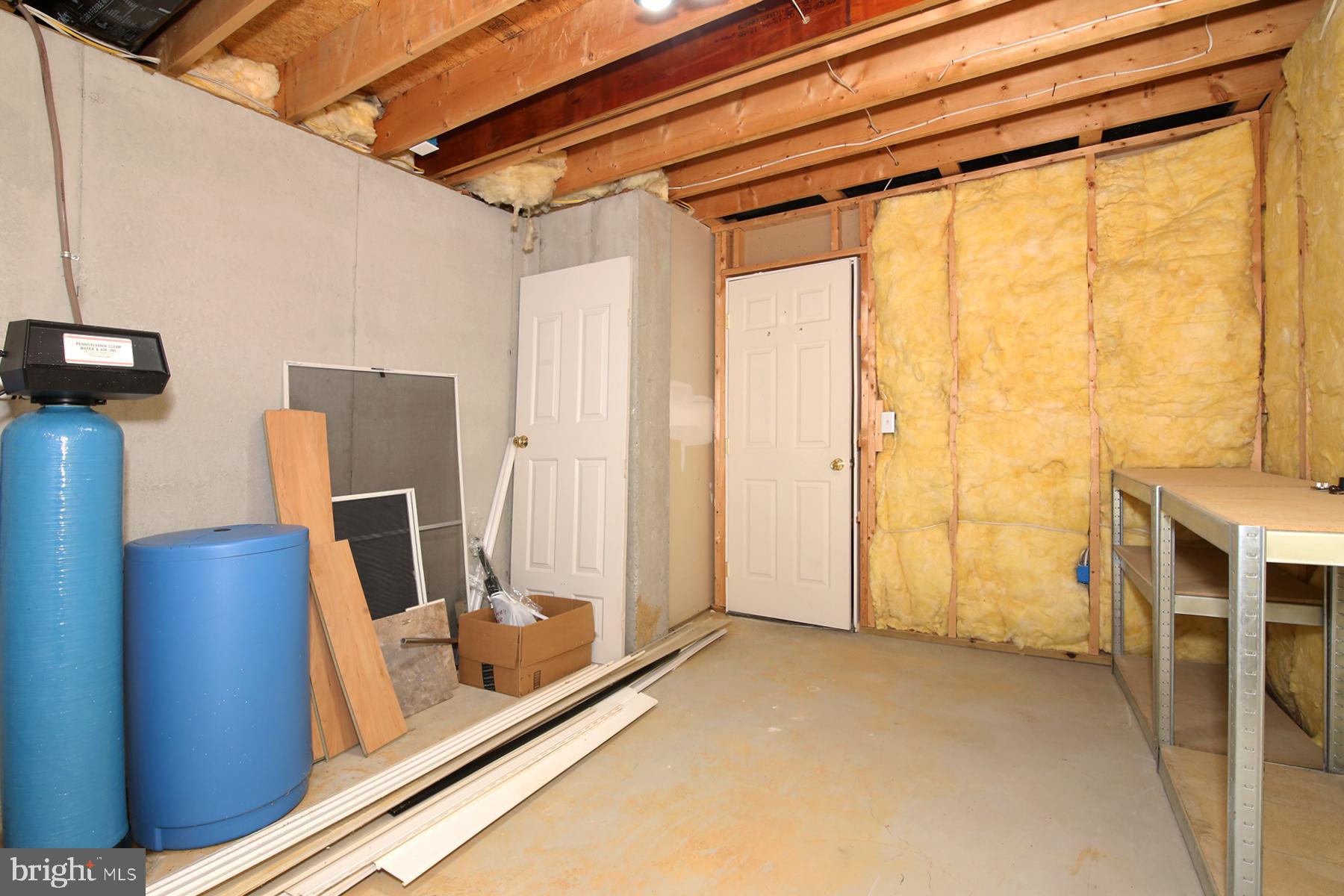 805 Mt Wilson Road Lebanon, PA 17042 - Photo 58 of 67 a view of front door