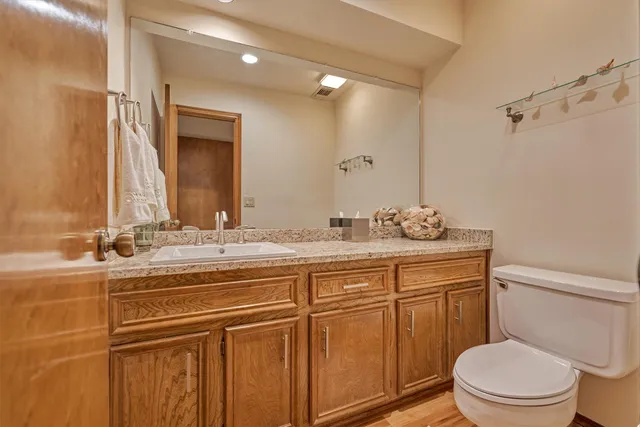 $849,000 | 23 Indian Clover Drive, The Woodlands, TX 77381