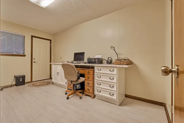 $849,000 | 23 Indian Clover Drive, The Woodlands, TX 77381