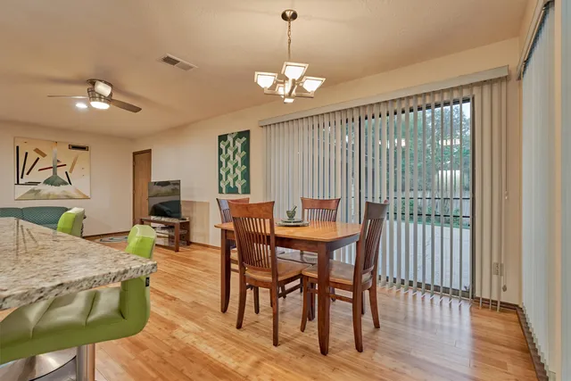 $849,000 | 23 Indian Clover Drive, The Woodlands, TX 77381