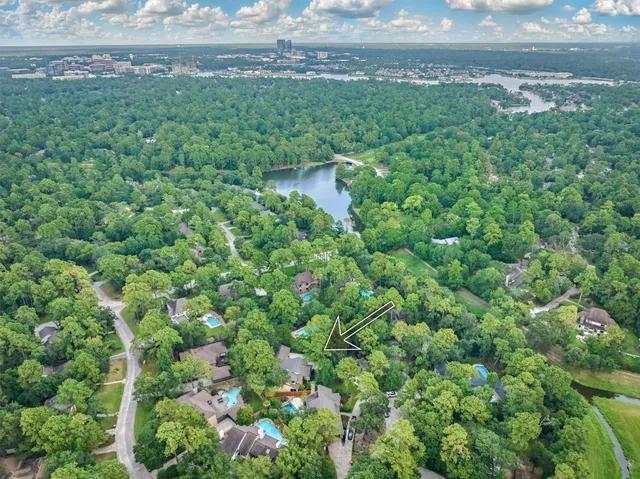 $849,000 | 23 Indian Clover Drive, The Woodlands, TX 77381