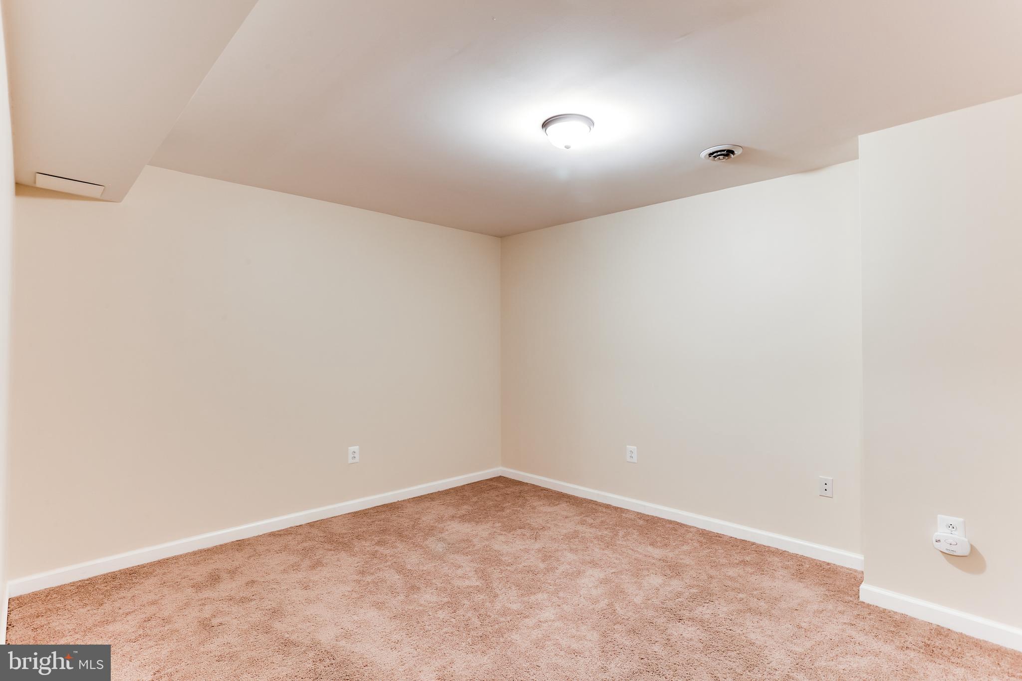 2567 Ebbvale Road Manchester, MD 21102 - Photo 35 of 50 Lower Level In-Law Suite