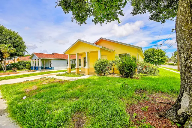 $3,400 | 901 10th Street, West Palm Beach, FL 33401