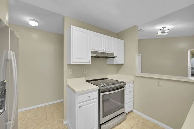 $3,400 | 901 10th Street, West Palm Beach, FL 33401