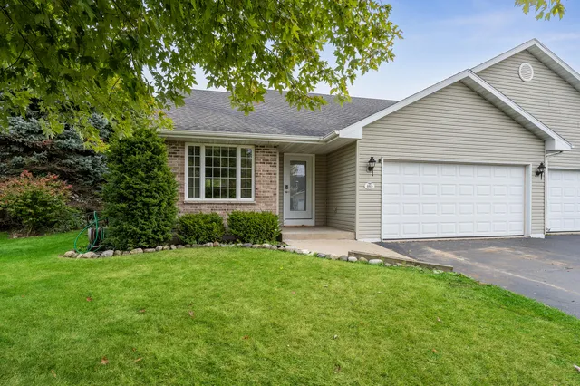 $295,000 | 465 Fox Lane, Walworth, WI 53184