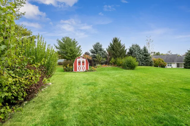 $295,000 | 465 Fox Lane, Walworth, WI 53184