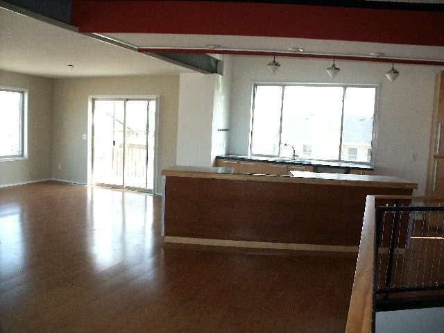 4505 Ruehmann Court Davenport, IA 52806 - Photo 3 of 9 Gallery Image 3