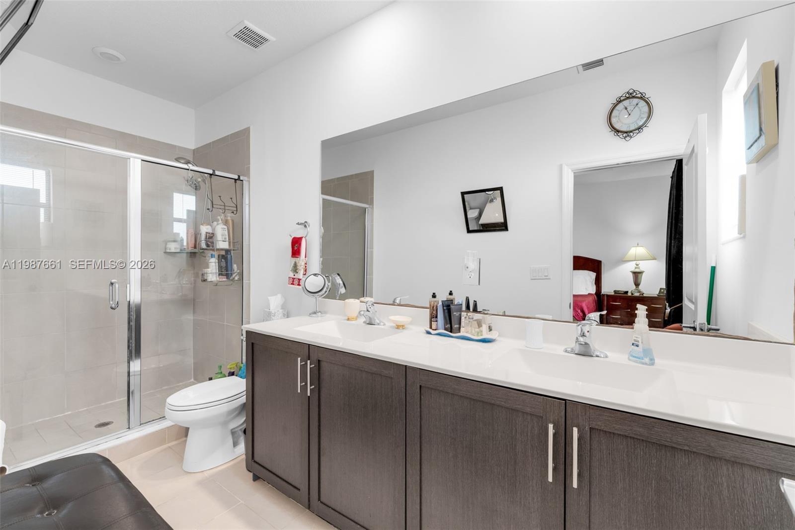 25034 Southwest 107th Court Homestead, FL 33032 - Photo 12 of 32