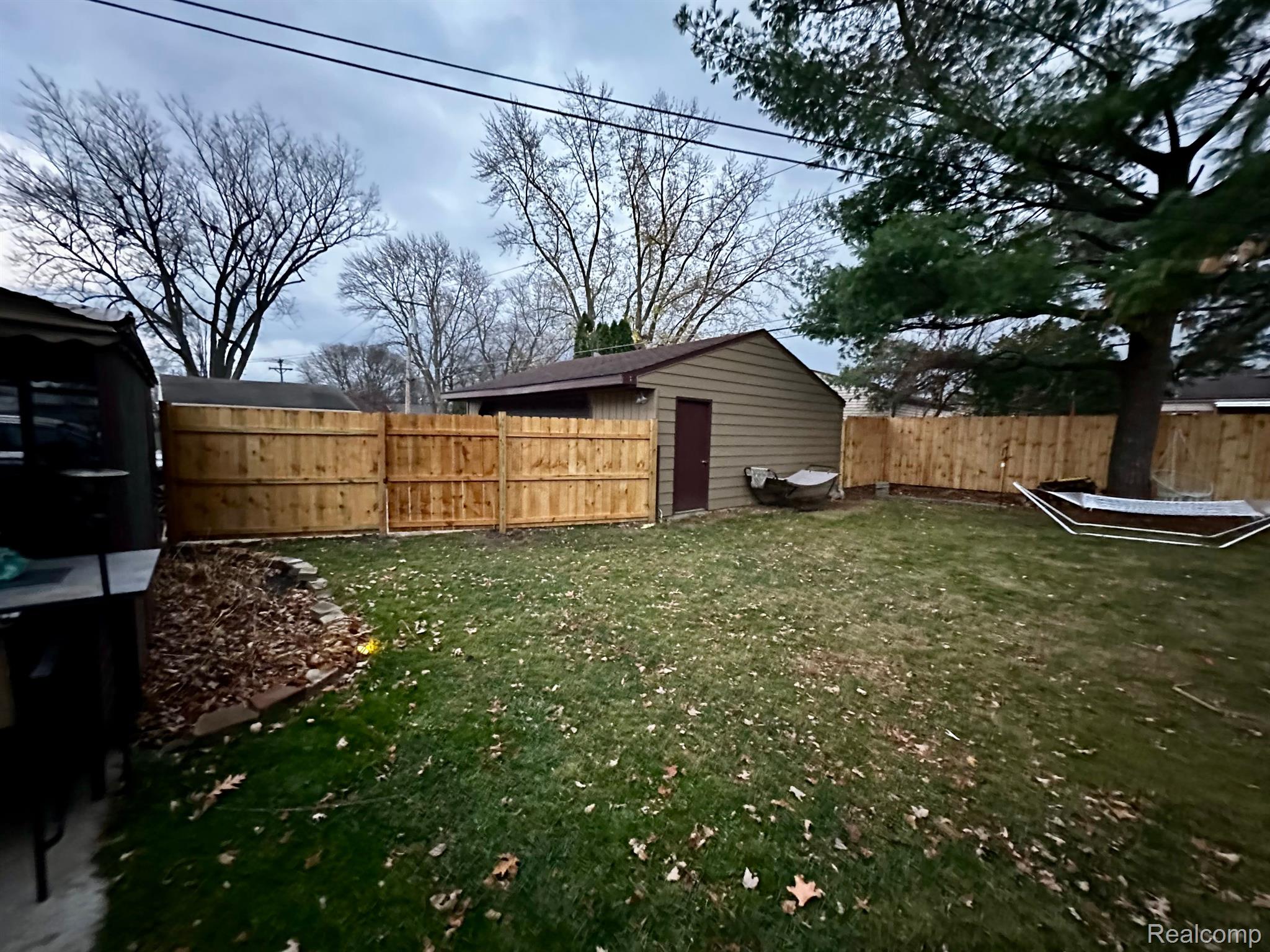 29513 Curtis Road Livonia, MI 48152 - Photo 4 of 23 Gallery Image 4