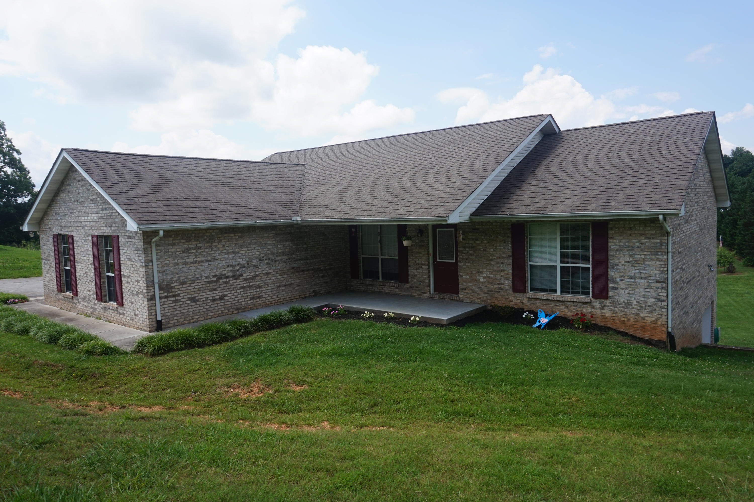 1439 Lambert Road Greenback, TN 37742 - Photo 1 of 23 DSC00501