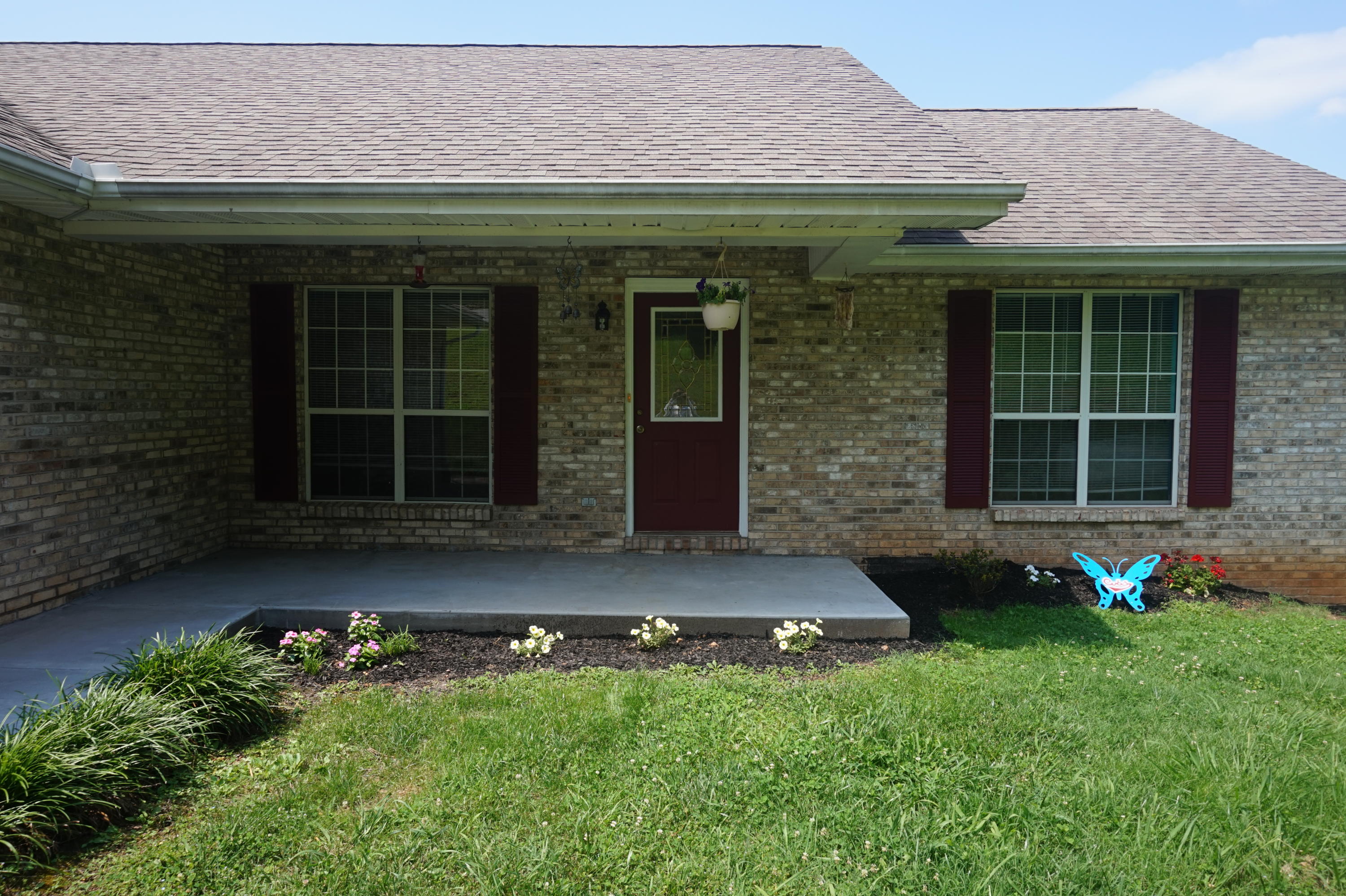 1439 Lambert Road Greenback, TN 37742 - Photo 3 of 23 DSC00506