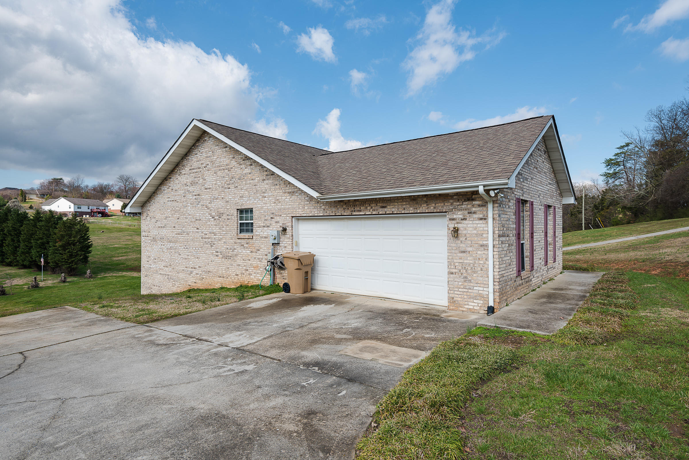 1439 Lambert Road Greenback, TN 37742 - Photo 5 of 23 JBP_Lambert1439-20