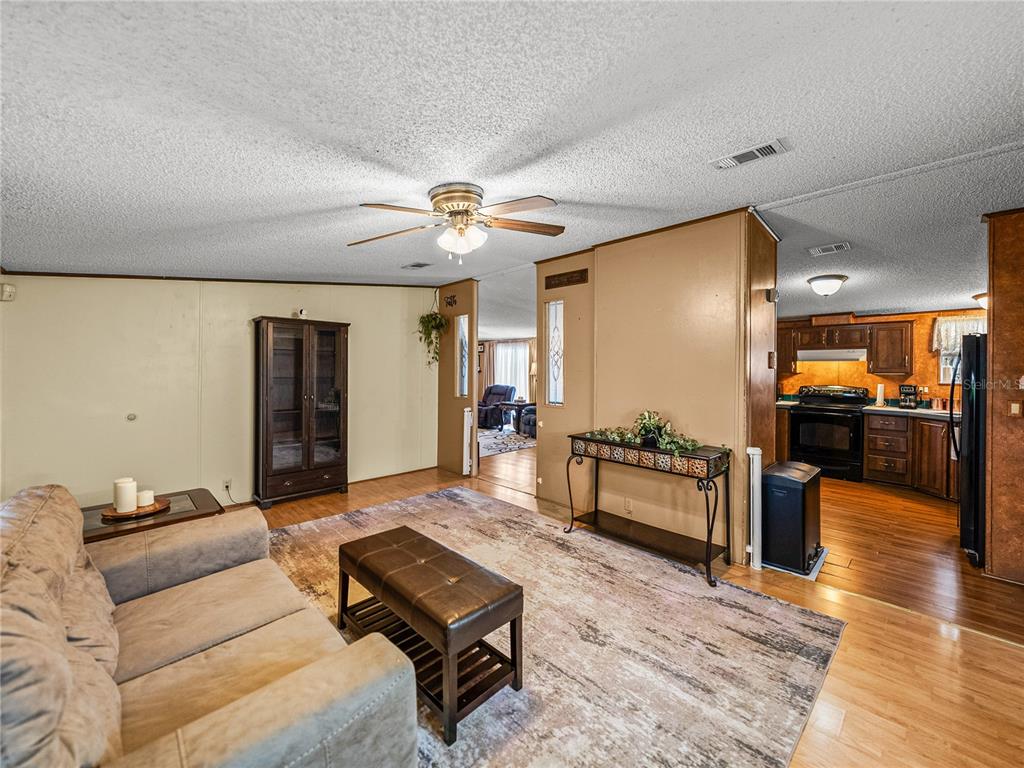 3006 Clemons Road Plant City, FL 33566 - Photo 7 of 87 Gallery Image 7