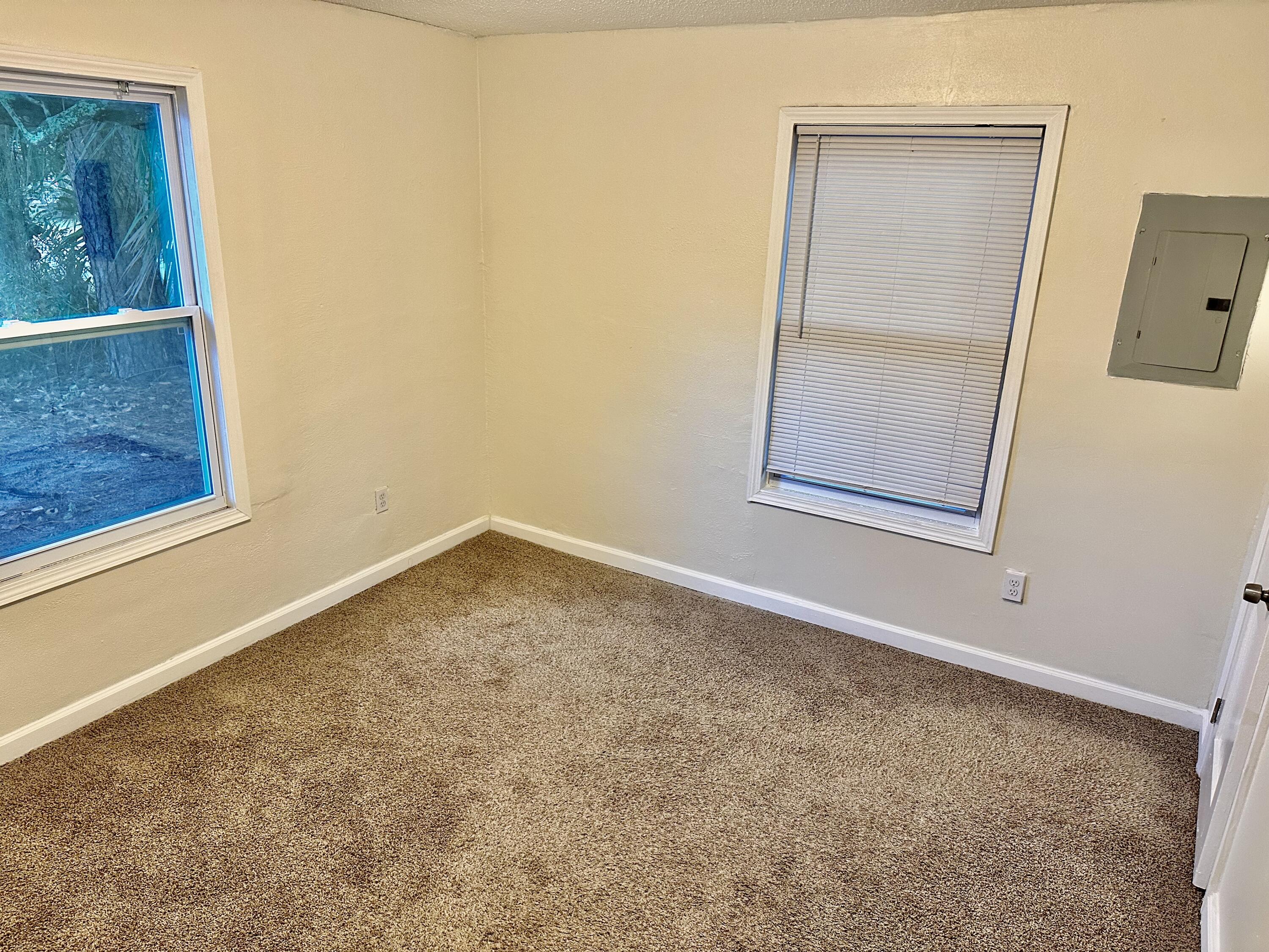 6 Ferry Road Northeast Fort Walton Beach, FL 32548 - Photo 11 of 19 IMG_2707