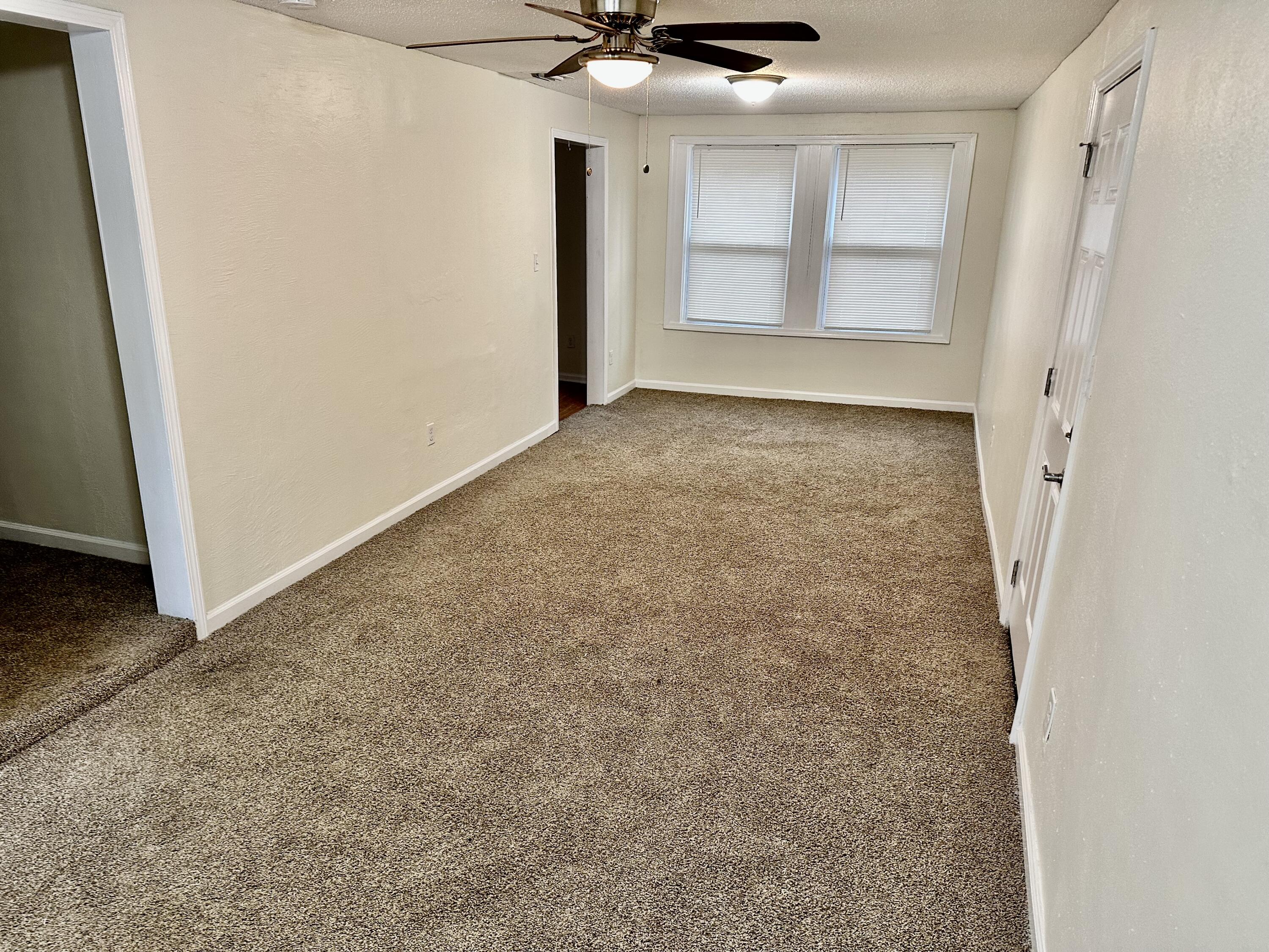 6 Ferry Road Northeast Fort Walton Beach, FL 32548 - Photo 3 of 19 IMG_2602