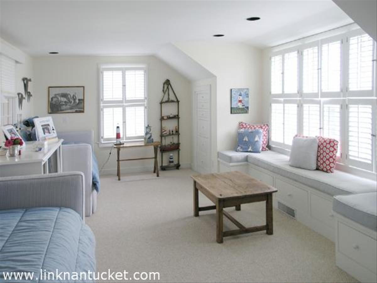 28 Cato Lane Nantucket, MA 02554 - Photo 12 of 13 Gallery Image 12
