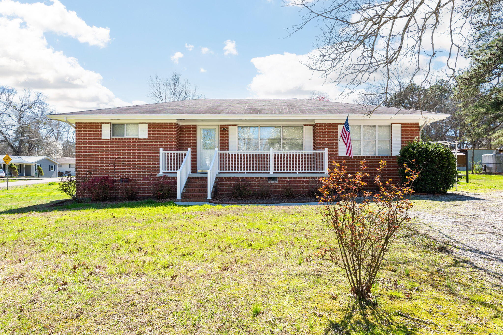 8108 Dudley Road Chattanooga, TN 37421 - Photo 1 of 31 1-web-or-mls-DSC_7755