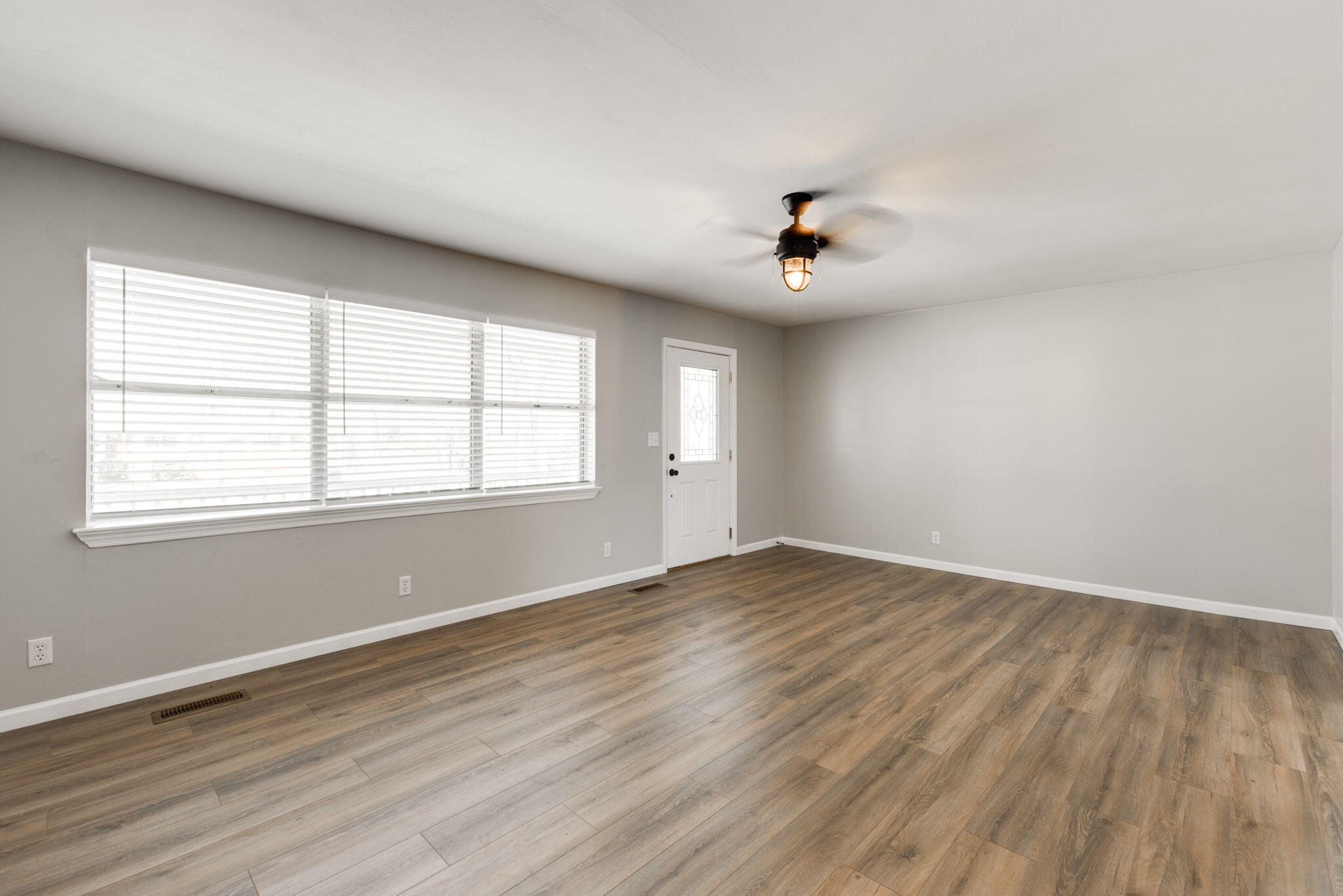8108 Dudley Road Chattanooga, TN 37421 - Photo 7 of 31 18-web-or-mls-DSC_7784