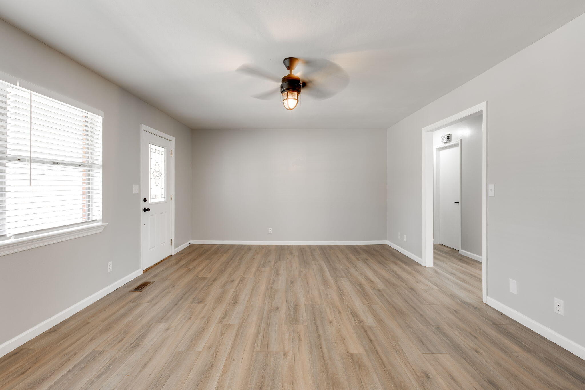 8108 Dudley Road Chattanooga, TN 37421 - Photo 9 of 31 33-web-or-mls-DSC_7829